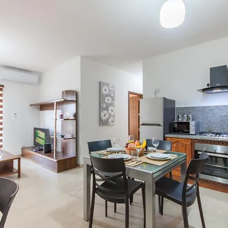 Marina - 300m From Sea - Happy Apartmán *