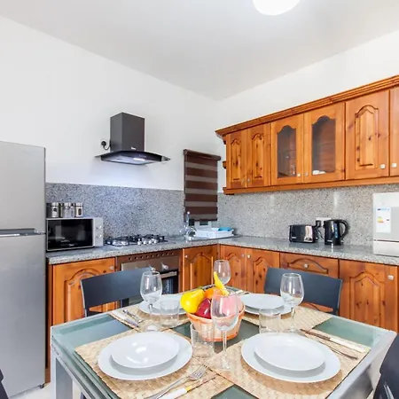 Apartmán Marina - 300m From Sea - Happy